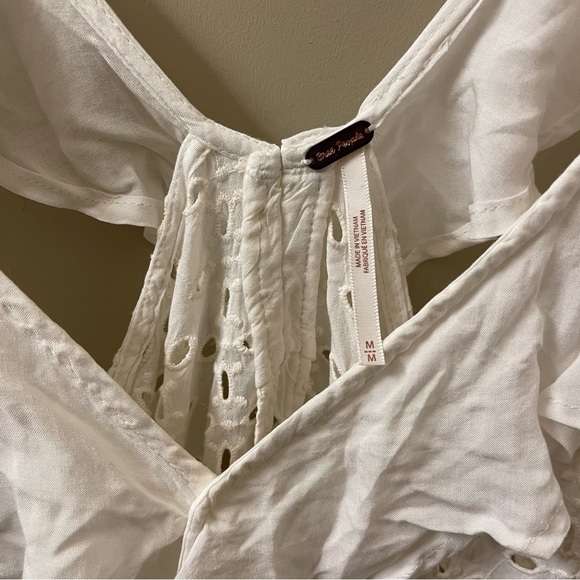 NWT Free People boho Soulshine Eyelet Ruffle Tank Top in Ivory white size medium - Picture 10 of 10